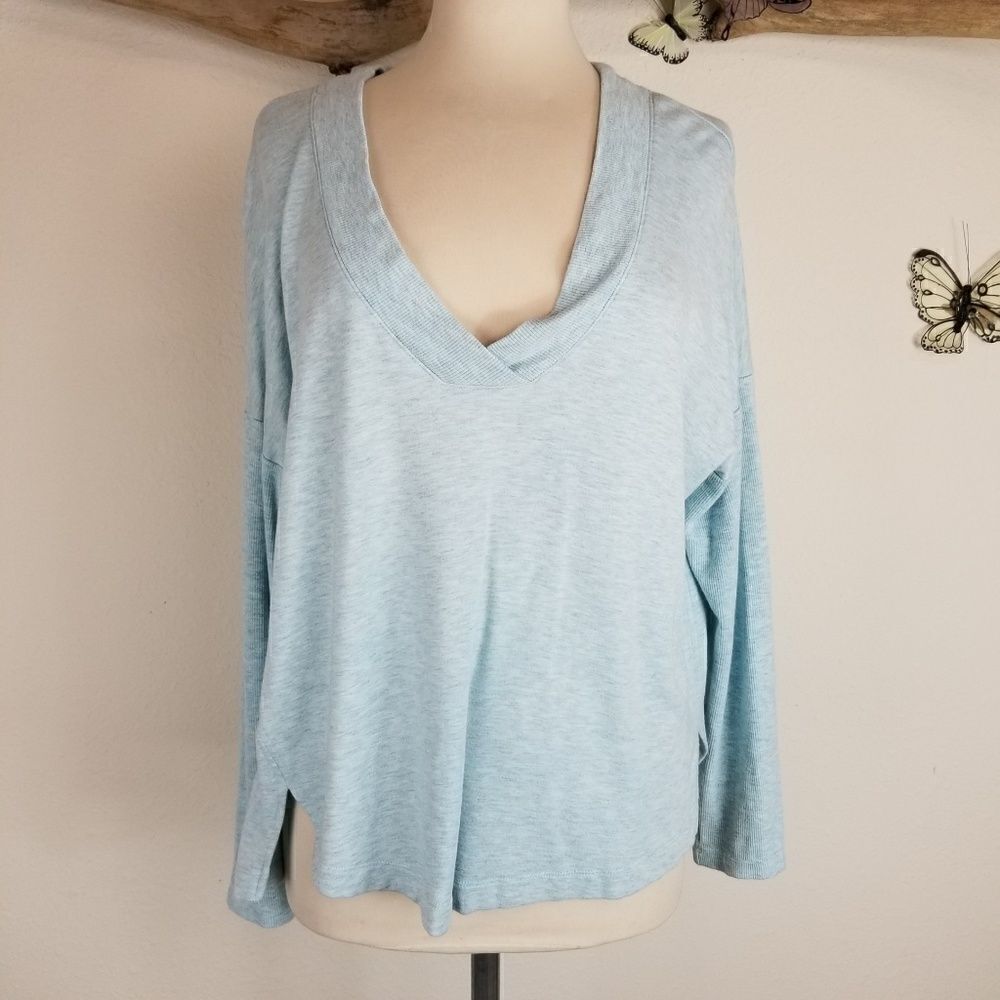 Lou & grey heathered blue oversized lounge top